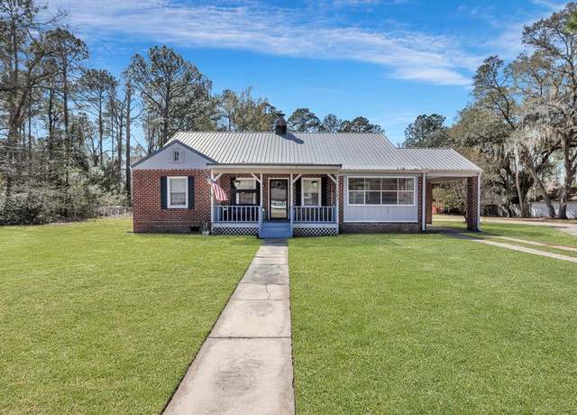 Property at 363 North Mcdonald St, Ludowici, GA 31316, 3 beds, 2 baths