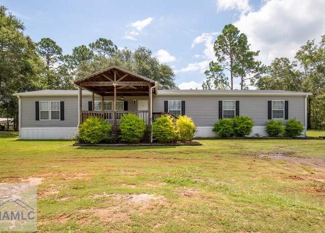 Property at 75 Pioneer Rd, Hinesville, GA 31313, 4 beds, 2 baths