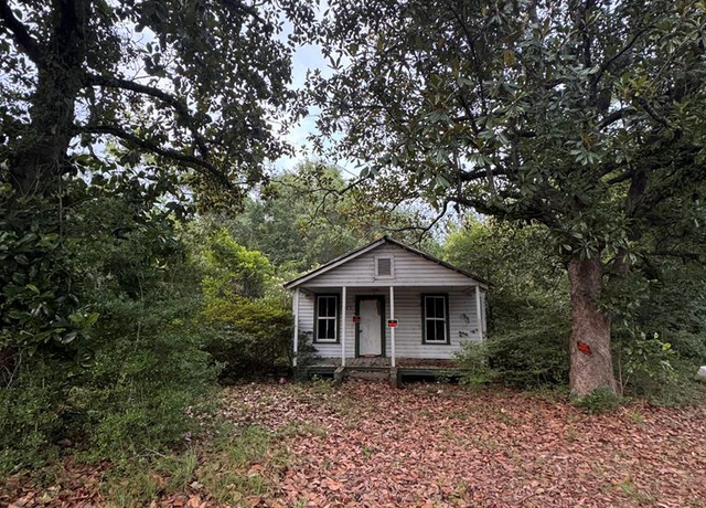 Property at 823 Bethlehem Rd, Jesup, GA 31545, 2 beds, 1 bath