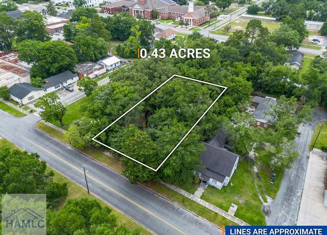 Property at 229 Broad St, Jesup, GA 31545