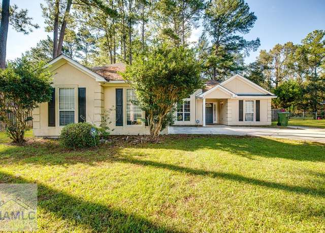 Property at 313 Maple Drive South Dr, Hinesville, GA 31313, 3 beds, 2 baths