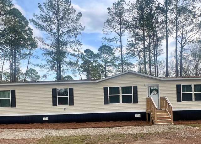 Property at 308 Cowboy Rd, Jesup, GA 31545, 4 beds, 2 baths