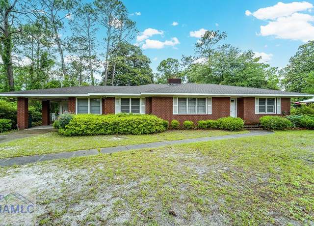 Property at 153 Drennon Dr, Jesup, GA 31545, 3 beds, 2 baths