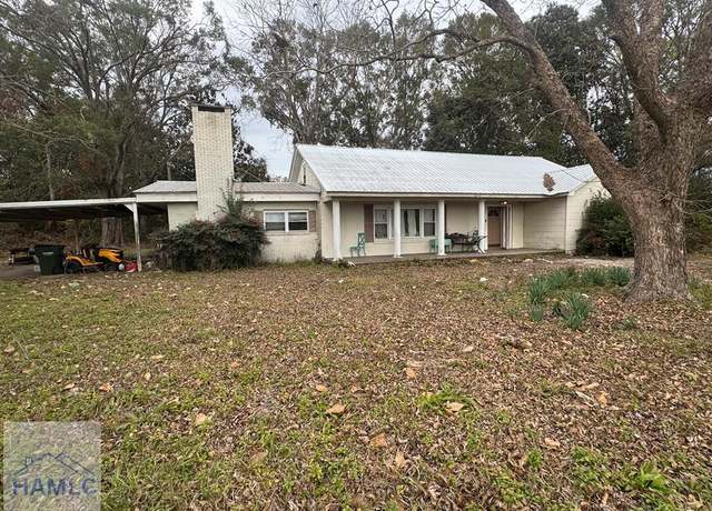 Property at 122 Cloverdale Rd, Glennville, GA 30427, 3 beds, 2 baths