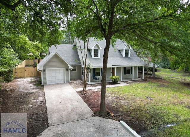Property at 514 Creekview Dr, Hinesville, GA 31313, 3 beds, 2.5 baths
