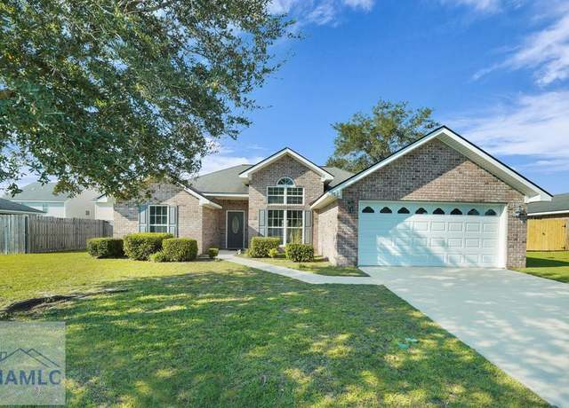 Property at 106 Grandview Dr, Hinesville, GA 31313, 3 beds, 2 baths