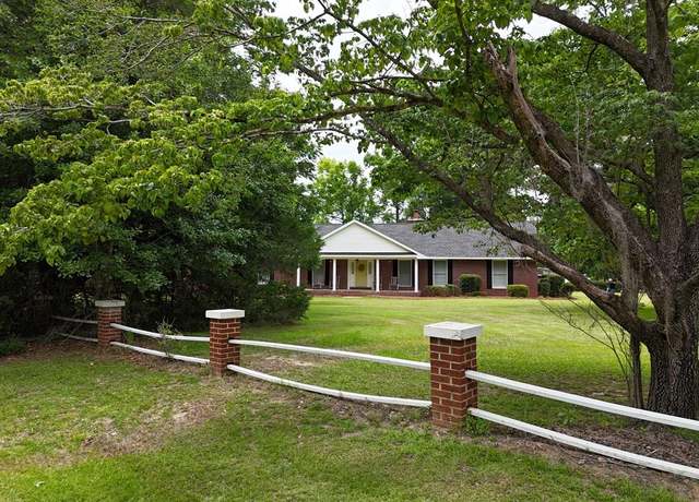 Property at 225 Mindi Ln, Jesup, GA 31546, 4 beds, 2 baths