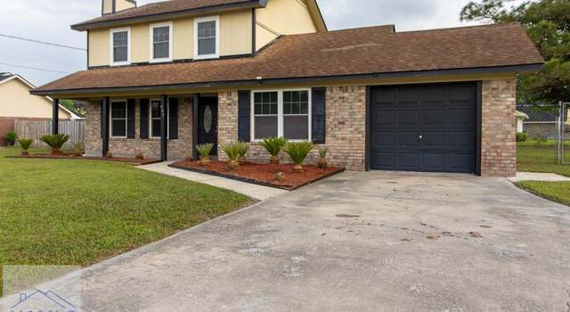 Photo of 952 Grove Point Dr, Hinesville, GA 31316