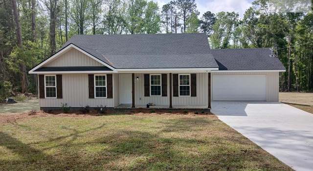 Photo of 301 Jay St, Glennville, GA 30427