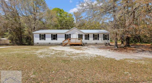 Photo of 390 E Shellcracker Rd, Jesup, GA 31545