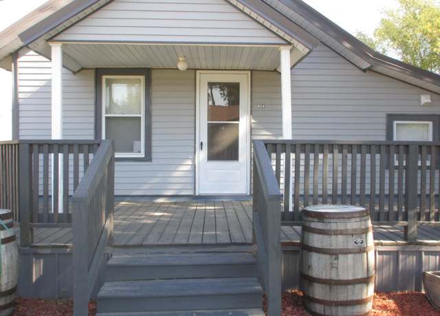Property at 604 E 2nd St, Oakley, KS 67748, 1 bed, 1 bath