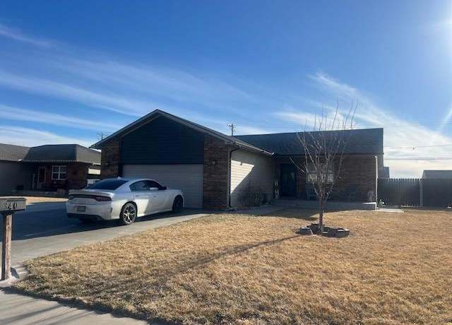 Property at 340 Mccray Blvd, Liberal, KS 67901, 4 beds, 3 baths