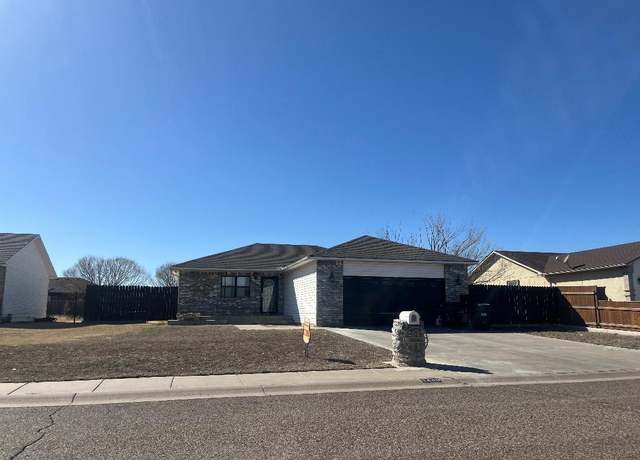 Property at 1440 Pioneer Dr, Liberal, KS 67901, 5 beds, 2 baths