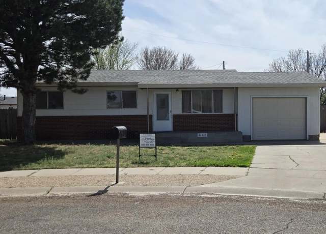 Property at 622 Queens Ln, Liberal, KS 67901, 4 beds, 2 baths