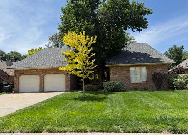 Property at 2510 Zinnia Ln, Liberal, KS 67901, 5 beds, 3 baths