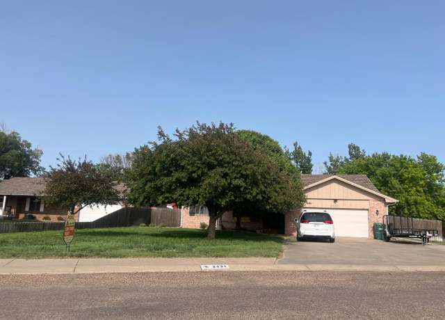 Property at 2421 S Holly Dr, Liberal, KS 67901, 5 beds, 3 baths