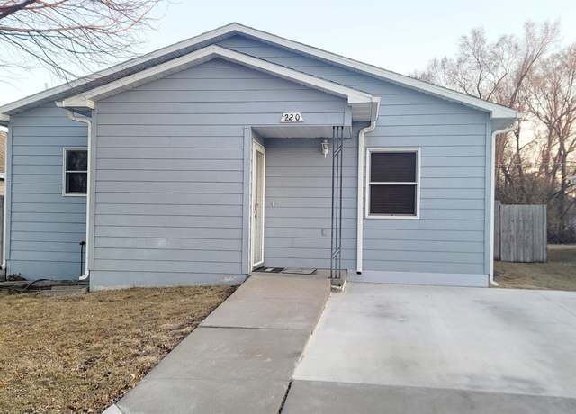 Property at 220 W William Ave, North Platte, NE 69101, 3 beds, 1 bath