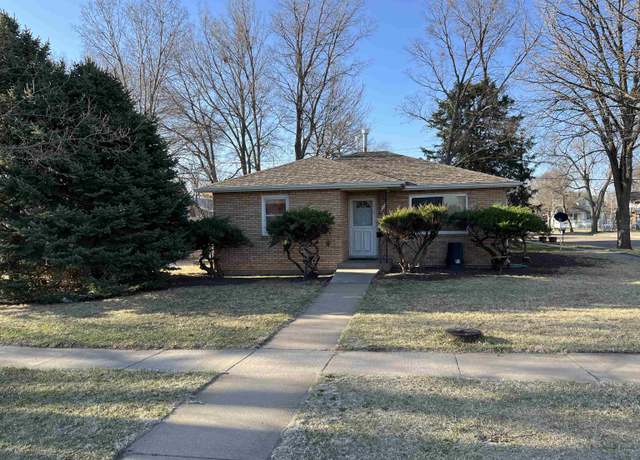 Property at 1020 W 5th St, North Platte, NE 69101, 2 beds, 1 bath