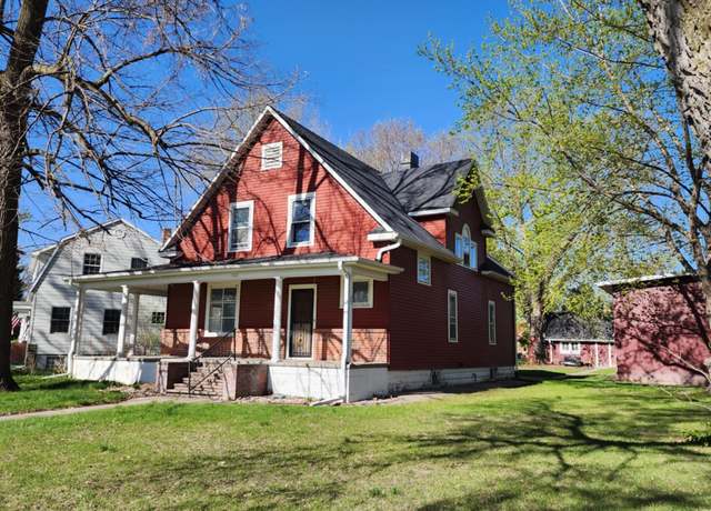 Property at 1202 Ave F, Gothenburg, NE 69138, 4 beds