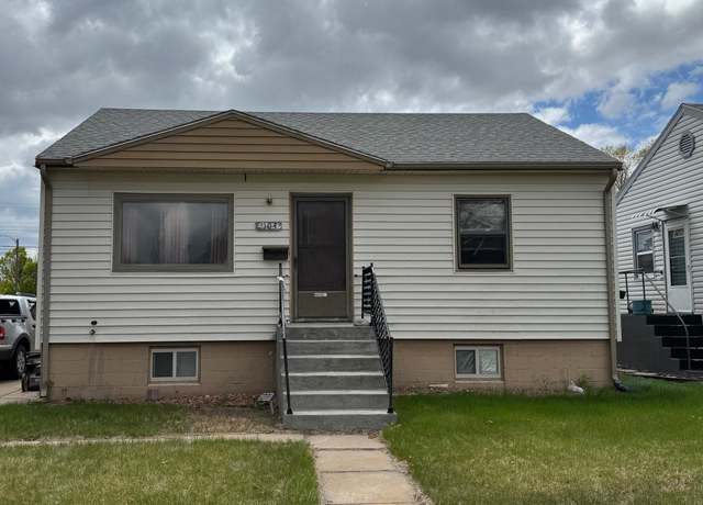 Property at 1104 W E St, North Platte, NE 69101, 2 beds, 1 bath