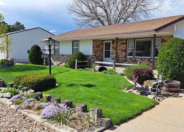 Property at 2903 W 21st St, North Platte, NE 69101, 3 beds, 2 baths