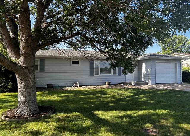 Property at 1602 Birchwood Rd, North Platte, NE 69101, 3 beds, 1 bath