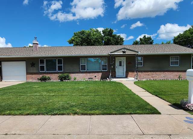Property at 121 N Elder Ave, North Platte, NE 69101, 3 beds, 2 baths