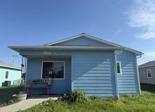 Property at 2504 W 22nd St, North Platte, NE 69101, 3 beds, 1 bath