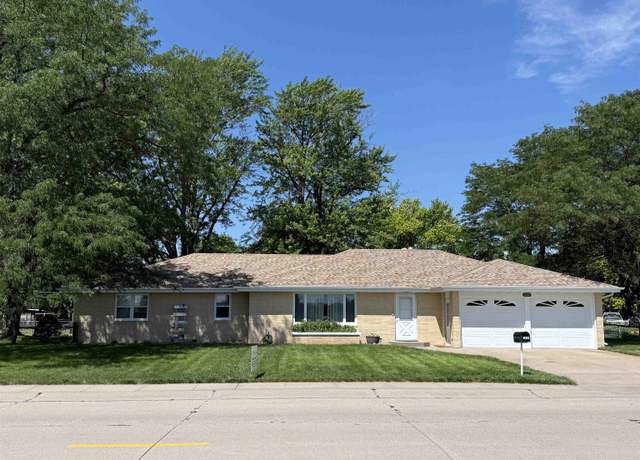 Property at 1620 N Jackson Ave, North Platte, NE 69101, 4 beds, 2 baths