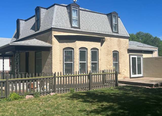 Property at 705 W 5th St, North Platte, NE 69101, 5 beds, 2 baths