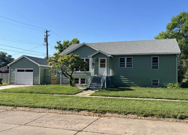 Property at 720 W F St, North Platte, NE 69101, 3 beds, 2 baths