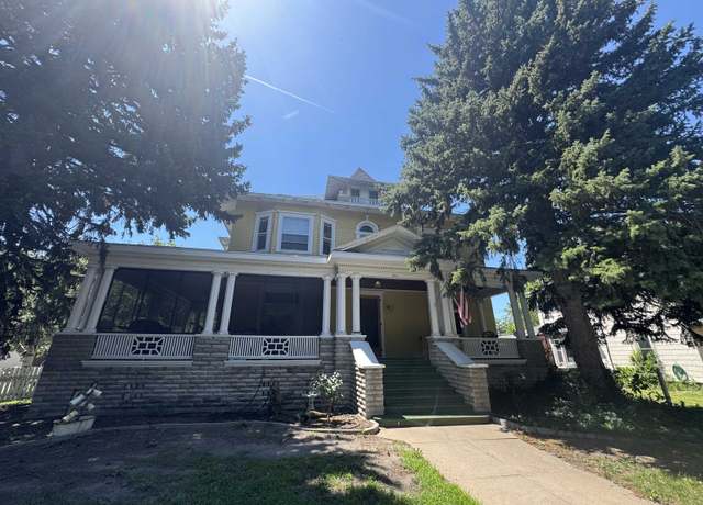 Property at 502 W 5th St, North Platte, NE 69101, 5 beds, 4 baths
