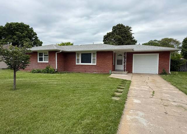 Property at 1311 W E St, North Platte, NE 69101, 3 beds, 1 bath