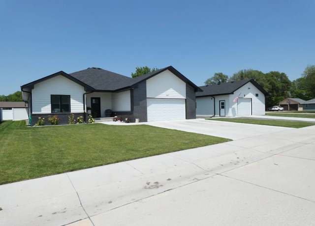 Property at 3507 Oriole Dr, North Platte, NE 69101, 3 beds, 2 baths