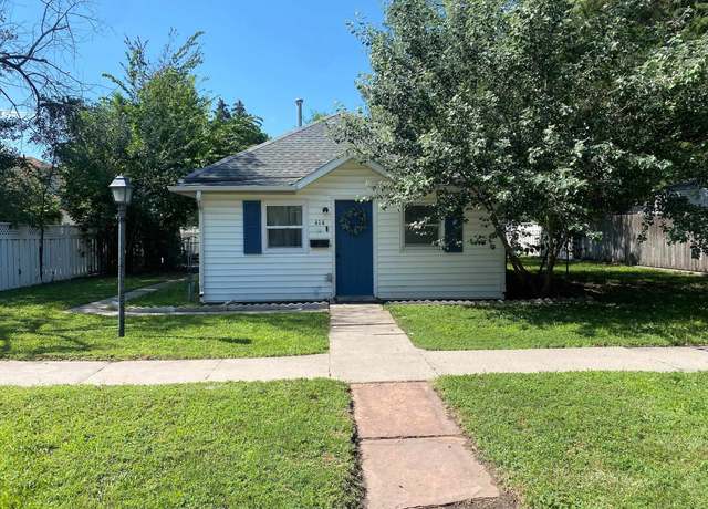 Property at 414 E 11th St, North Platte, NE 69101, 2 beds, 1 bath