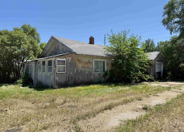 Property at 1420 W Front St, North Platte, NE 69101, 3 beds, 1 bath