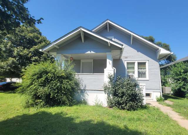 Property at 821 W B St, North Platte, NE 69101, 2 beds, 2 baths