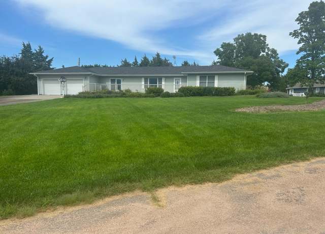 Property at 3635 E General Dodge Rd, North Platte, NE 69101, 3 beds, 3 baths
