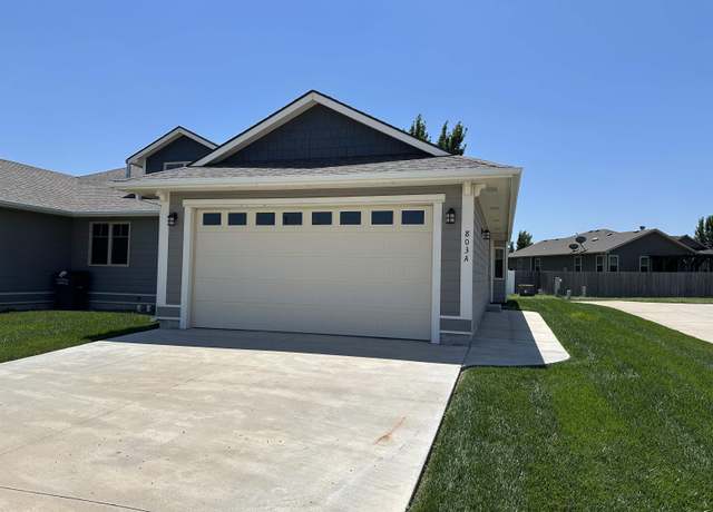 Property at 803 A Sundown Ct, Dodge City, KS 67801, 4 beds, 2 baths