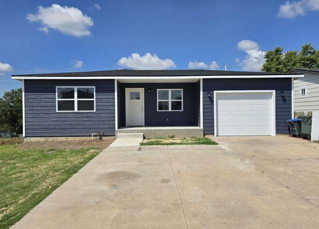 Property at 1121 N 14th Ave, Dodge City, KS 67801, 4 beds, 2 baths