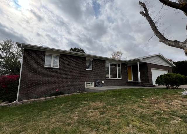 Property at 1305 Hancock St, Dodge City, KS 67801, 4 beds, 2.5 baths