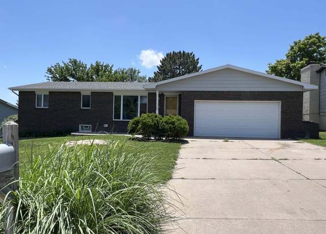 Property at 1305 Hancock St, Dodge City, KS 67801, 4 beds, 2.5 baths