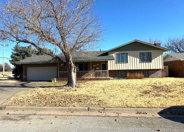 Property at 2518 Reeves Ave, Dodge City, KS 67801, 4 beds, 3 baths