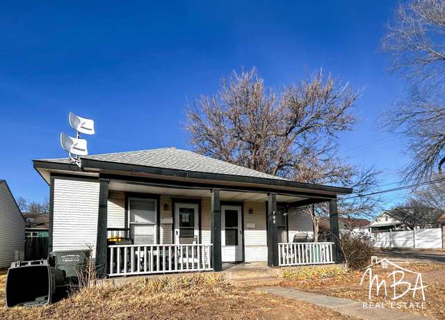 Property at 708 & 708 1/2 W Oak St, Dodge City, KS 67801, 2 beds, 2 baths