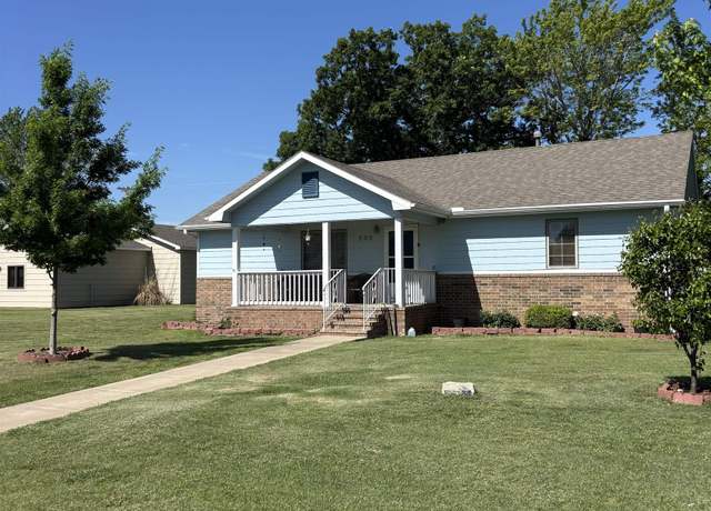 Property at 505 S Spruce, Greensburg, KS 67054, 4 beds, 3 baths