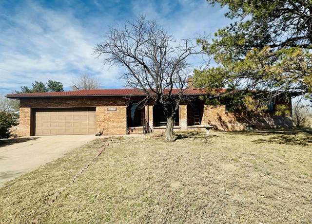 Property at 11480 W Main Rd, Dodge City, KS 67801, 3 beds, 3 baths