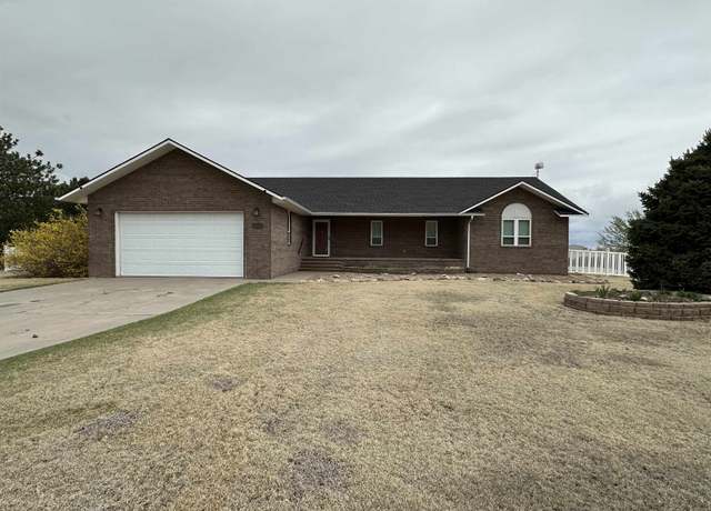 Property at 10596 Brenton Ln, Dodge City, KS 67801, 5 beds, 3 baths