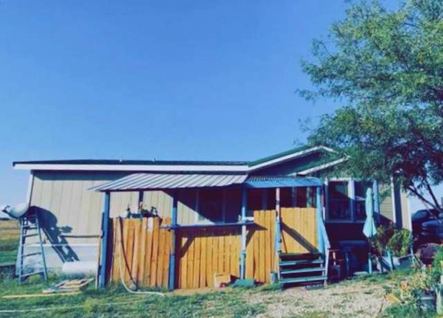 Property at 11015 107 Rd, Dodge City, KS 67801, 3 beds, 2 baths