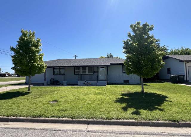 Property at 2520 Howell Ave, Dodge City, KS 67801, 3 beds, 2.5 baths
