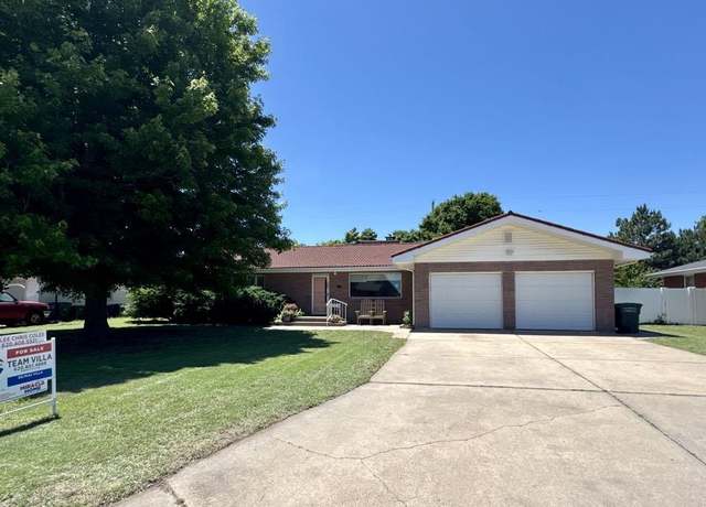 Property at 2207 3rd Ave, Dodge City, KS 67801, 3 beds, 2 baths